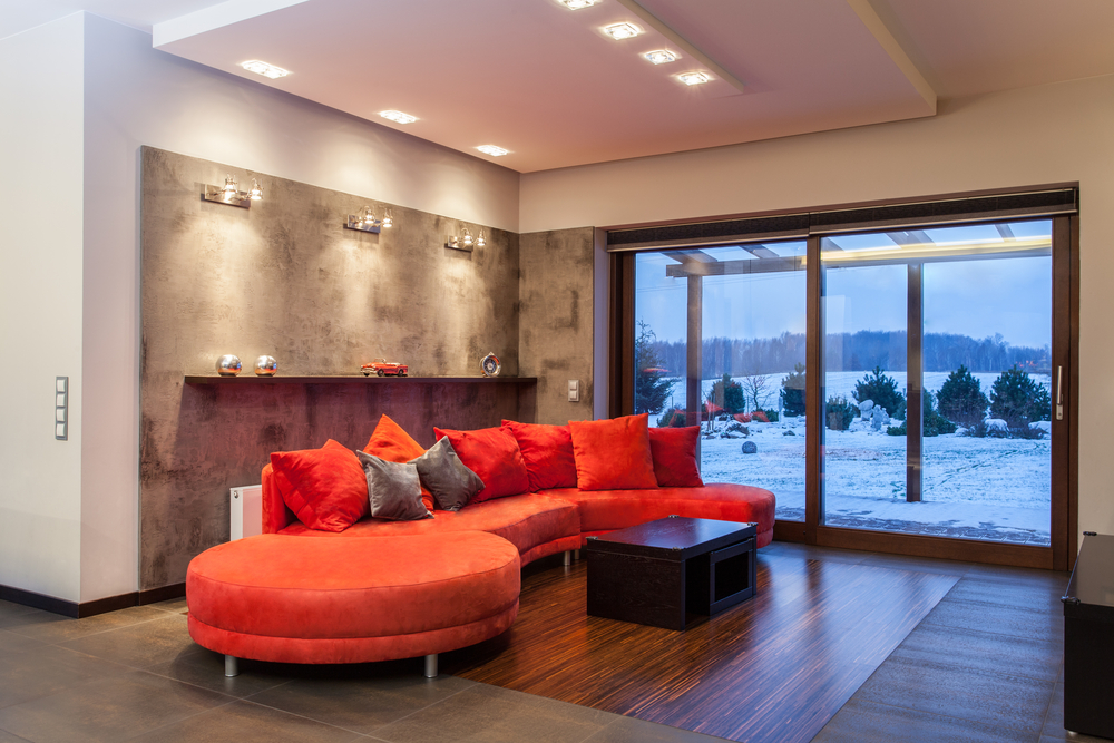 Ruby house - Huge, red and comfortable sofa